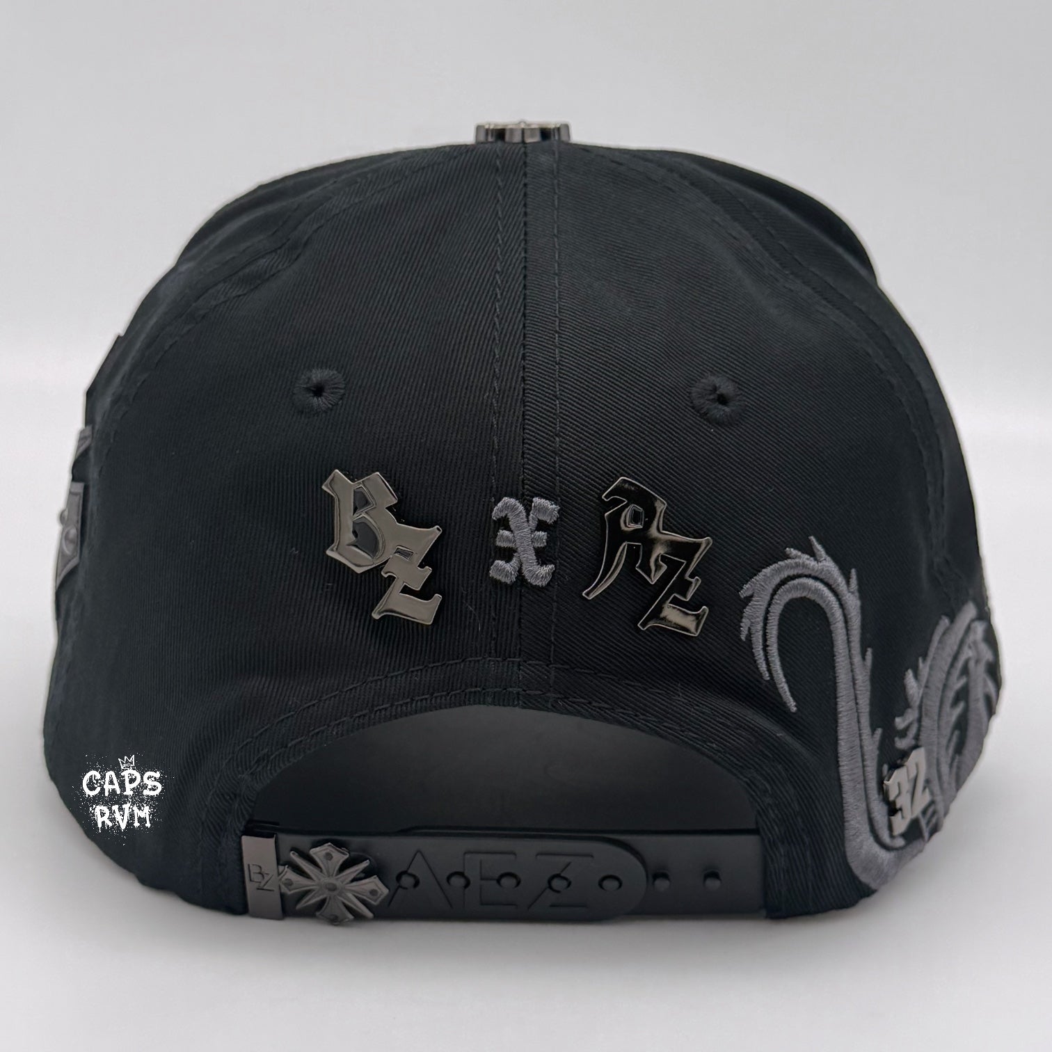 BÁEZ X SHIFU “SON OF GOD” FRIENDS&FAMILY